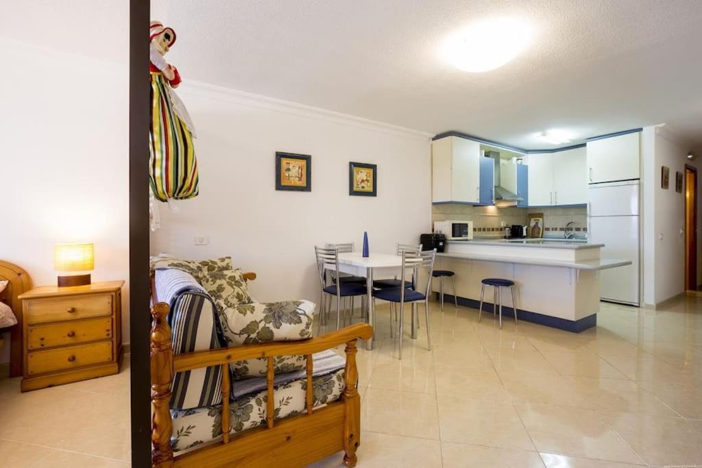 First Line Beach Apartment Puerto de la Cruz  Exteriör bild